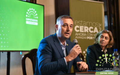 Escuelas de la provincia recibieron computadoras en el marco del proyecto Visionarios